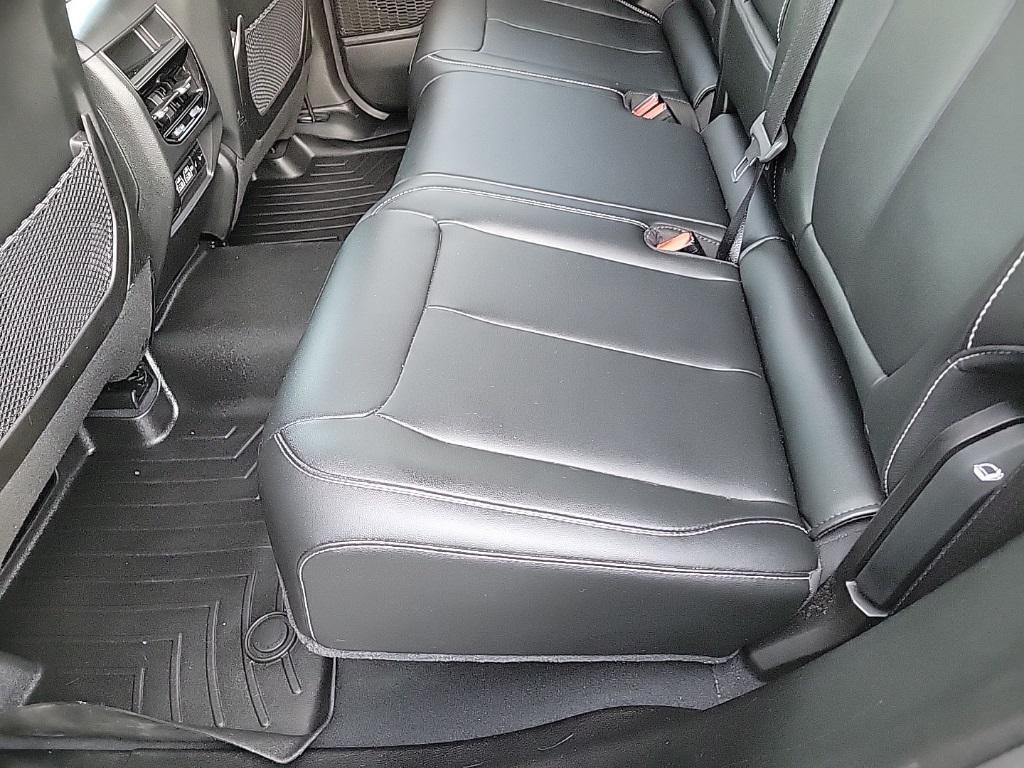 used 2024 Jeep Grand Cherokee car, priced at $35,494