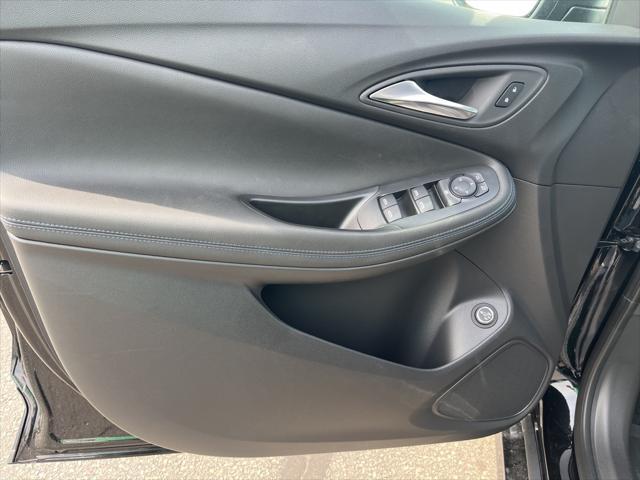 new 2025 Buick Encore GX car, priced at $32,370