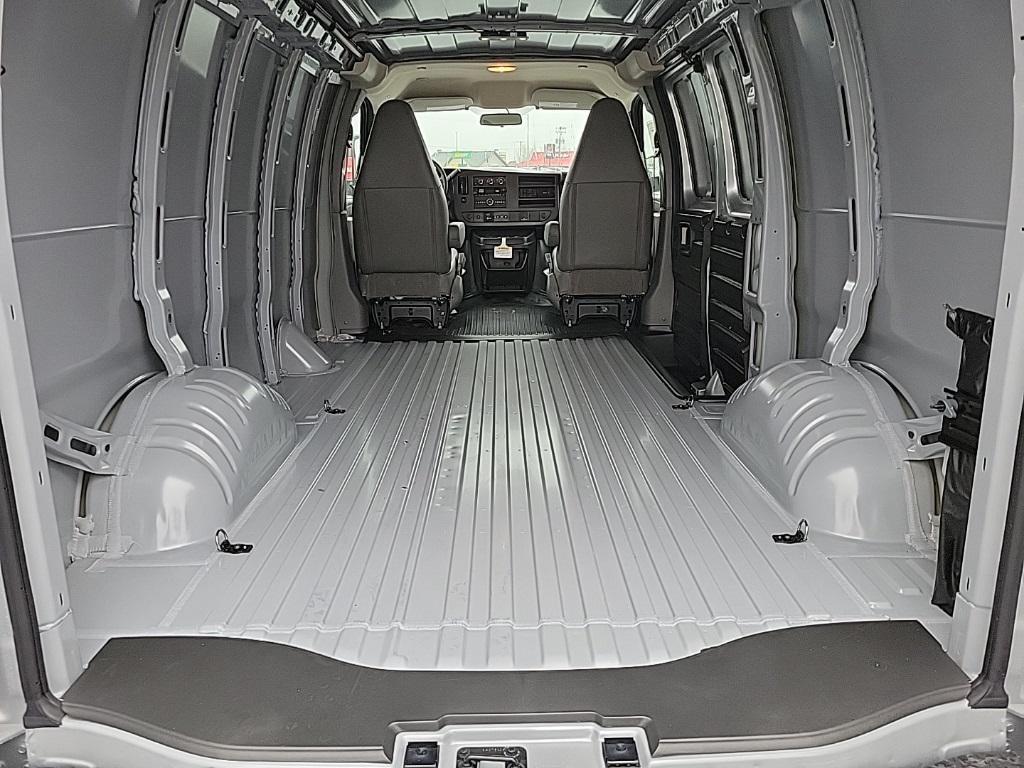 new 2025 GMC Savana 2500 car, priced at $46,775