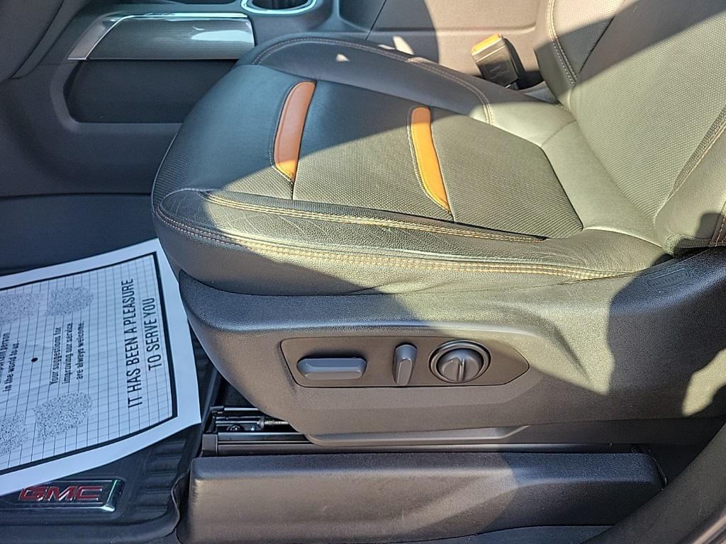 used 2022 GMC Sierra 1500 car, priced at $37,492