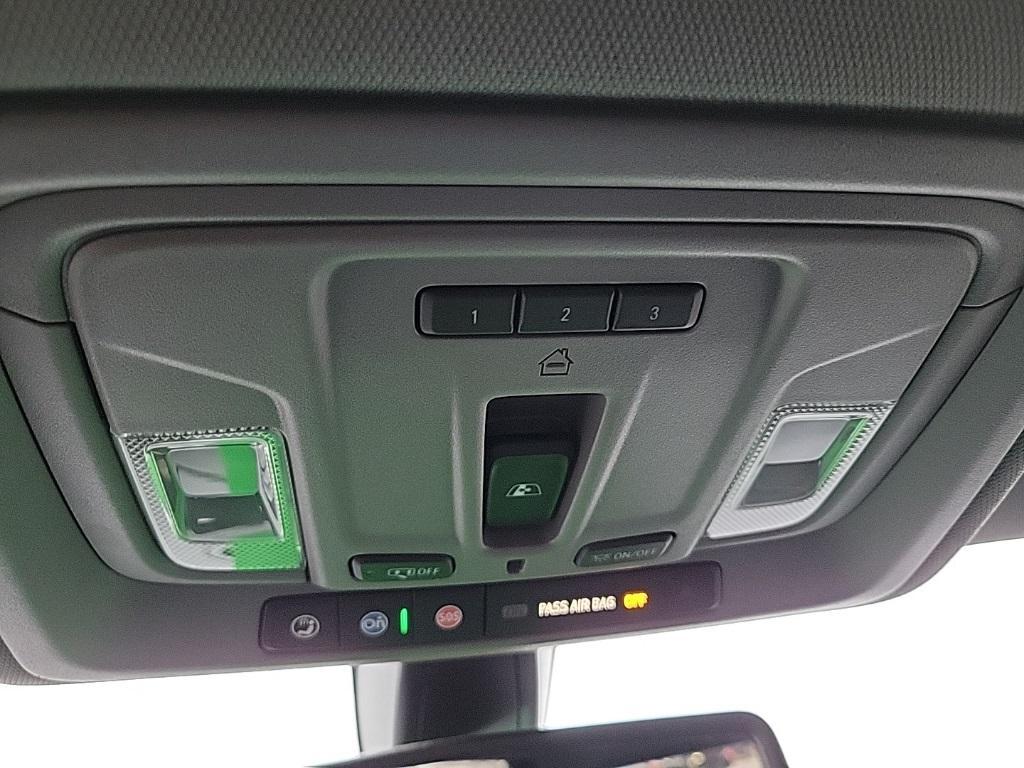 used 2022 GMC Sierra 1500 car, priced at $41,832