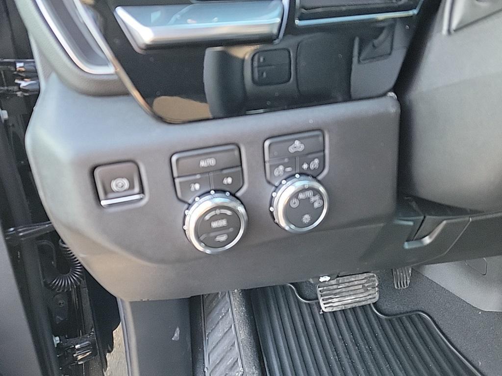 new 2026 GMC Sierra 1500 car, priced at $53,335