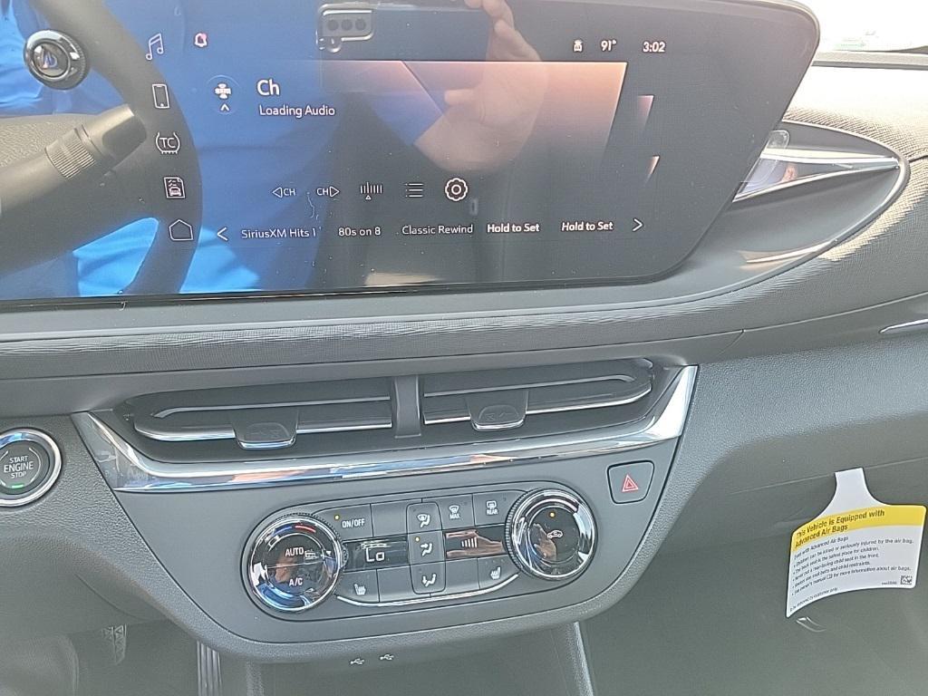 new 2025 Buick Envista car, priced at $27,875
