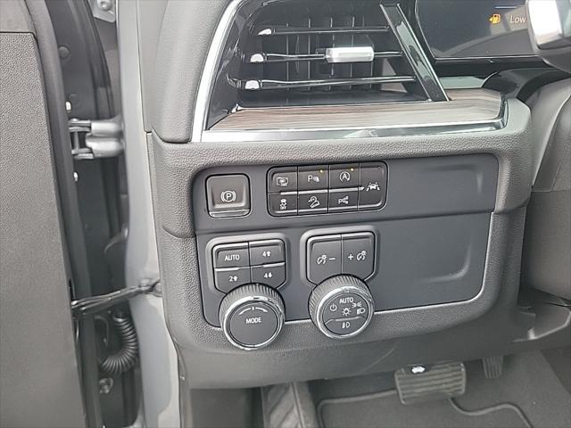 new 2025 Chevrolet Suburban car, priced at $77,955