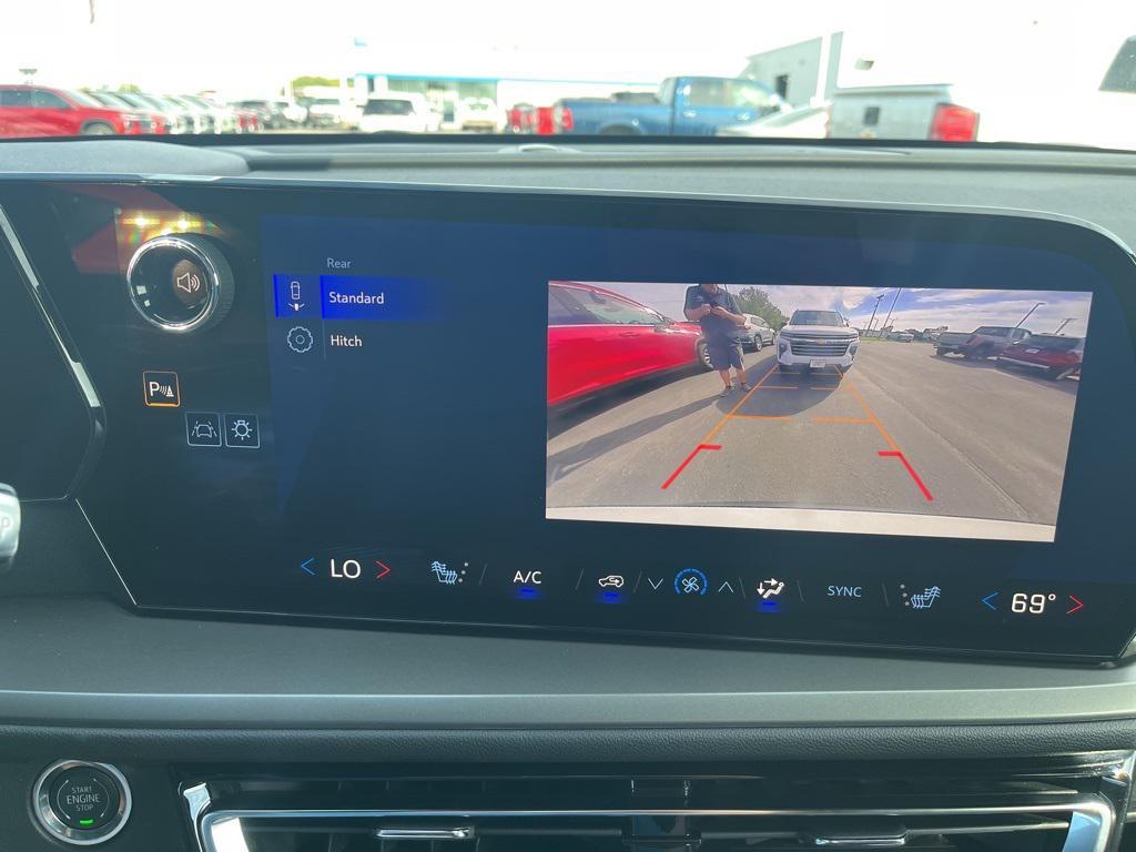 new 2025 Chevrolet Traverse car, priced at $44,480