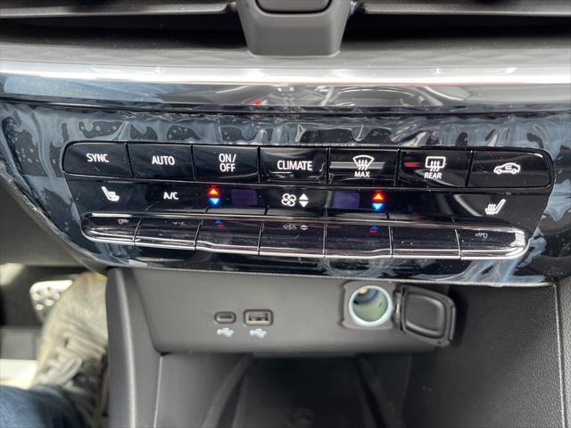 new 2025 Buick Encore GX car, priced at $35,975