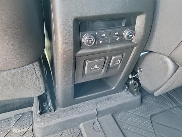 used 2022 Chevrolet Traverse car, priced at $31,992