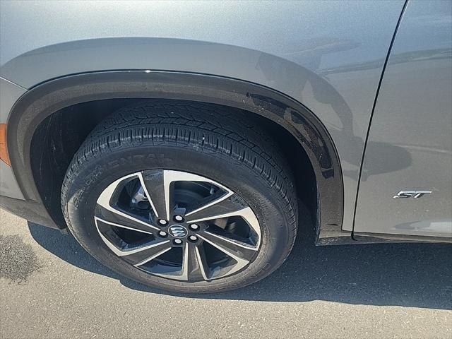 new 2025 Buick Enclave car, priced at $53,980