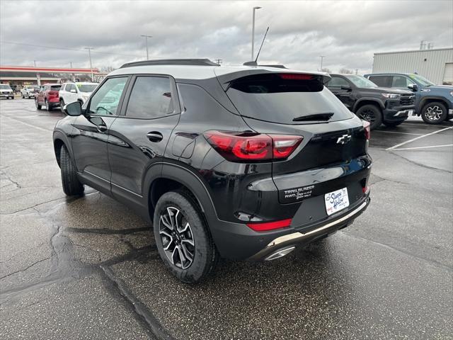 new 2025 Chevrolet TrailBlazer car, priced at $30,180