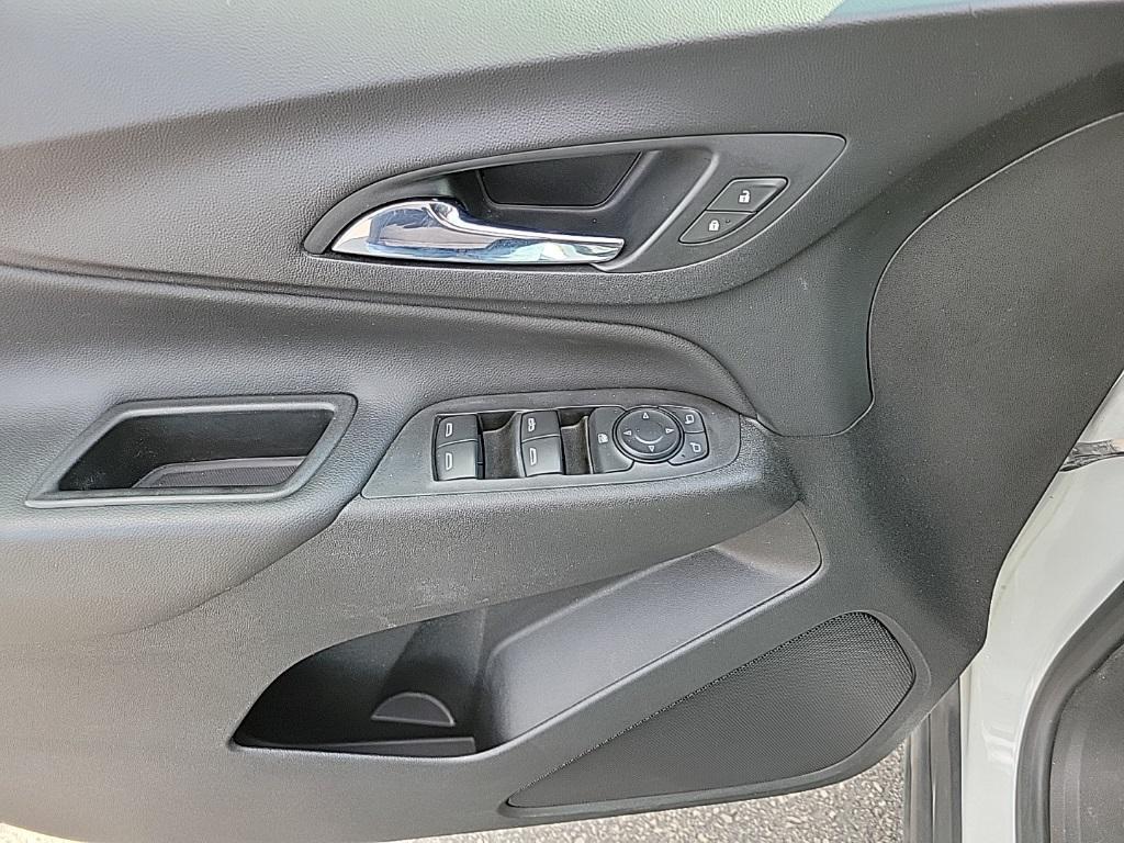 used 2021 Chevrolet Equinox car, priced at $15,991
