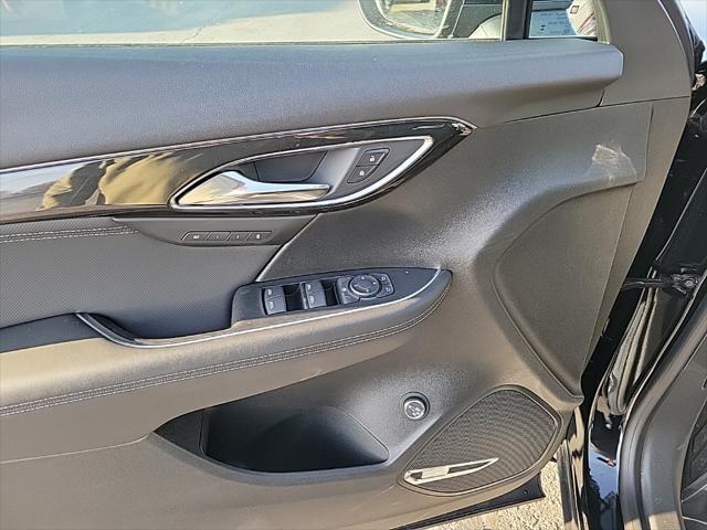 new 2025 Buick Envision car, priced at $38,955