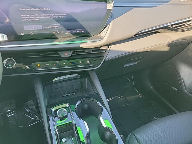 new 2025 Buick Envision car, priced at $38,955