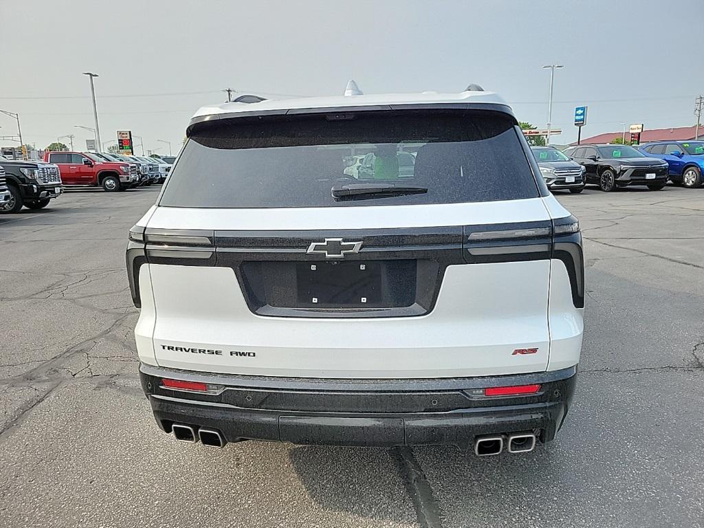 used 2024 Chevrolet Traverse car, priced at $52,364