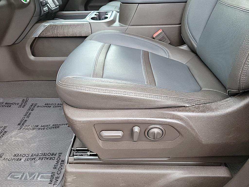 used 2022 GMC Sierra 2500 car, priced at $58,122