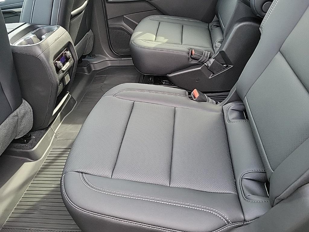 new 2026 Chevrolet Traverse car, priced at $47,840