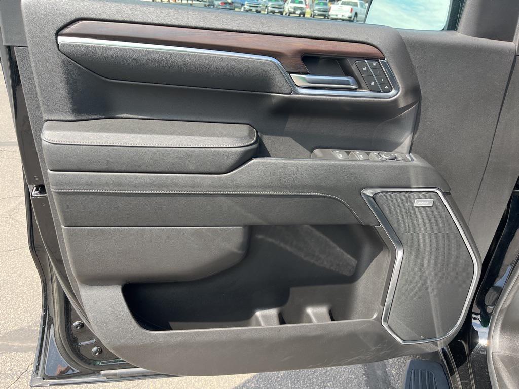 used 2024 GMC Sierra 1500 car, priced at $50,364