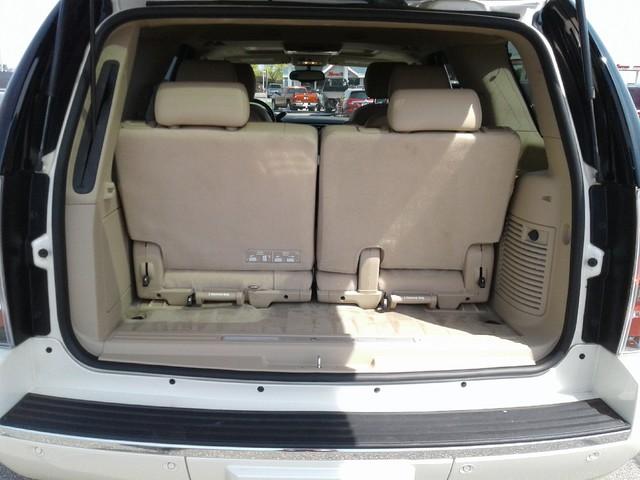 used 2014 GMC Yukon car, priced at $14,994