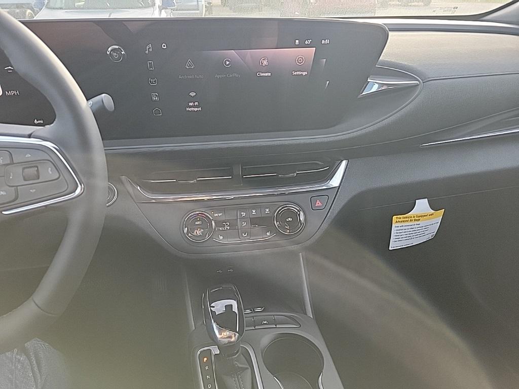 new 2025 Buick Envista car, priced at $27,875