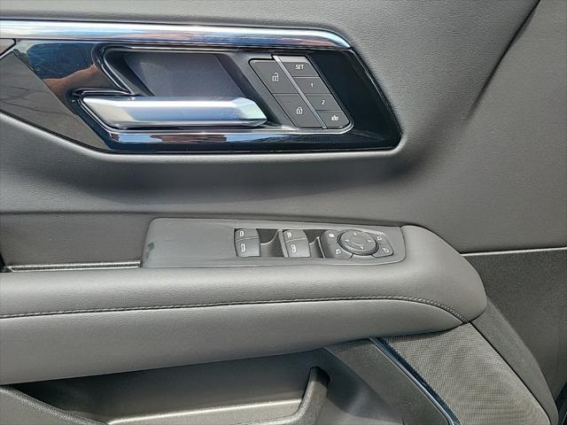 new 2025 Chevrolet Suburban car, priced at $84,905