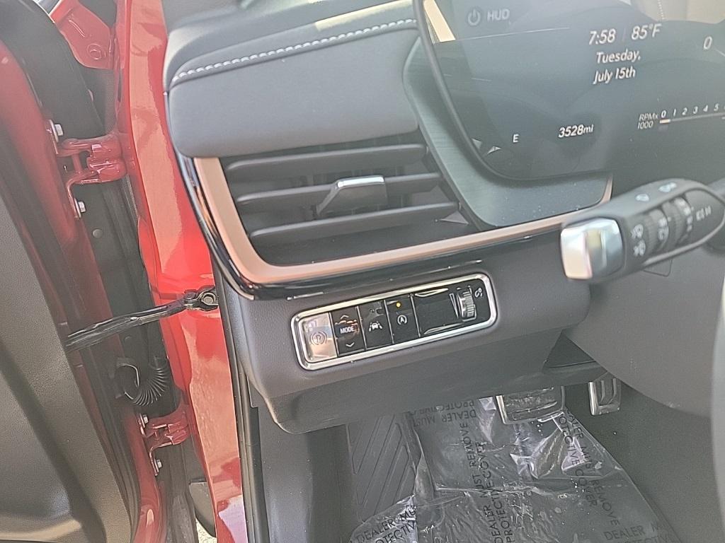 new 2025 Buick Envision car, priced at $41,235