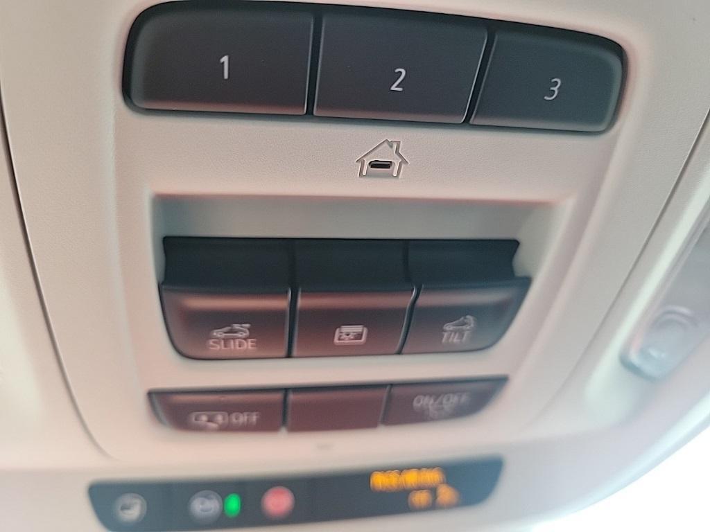 new 2025 Buick Envision car, priced at $41,235