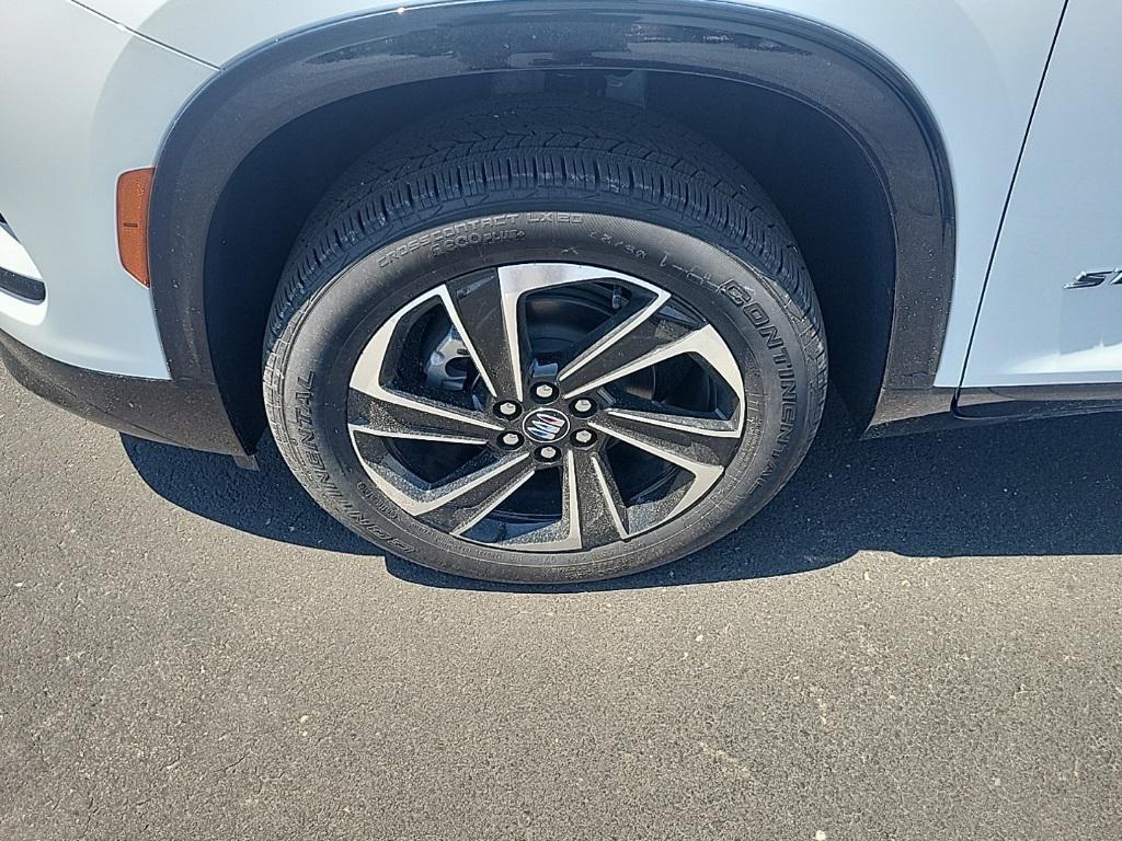 new 2025 Buick Enclave car, priced at $53,985