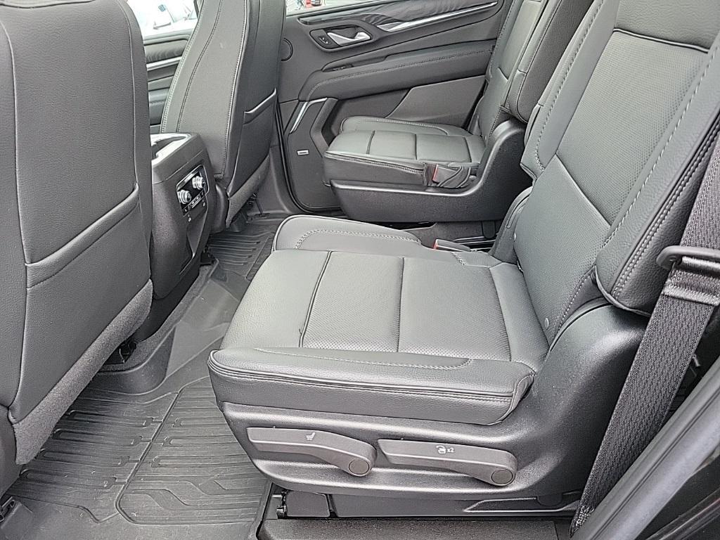 used 2022 GMC Yukon car, priced at $61,992