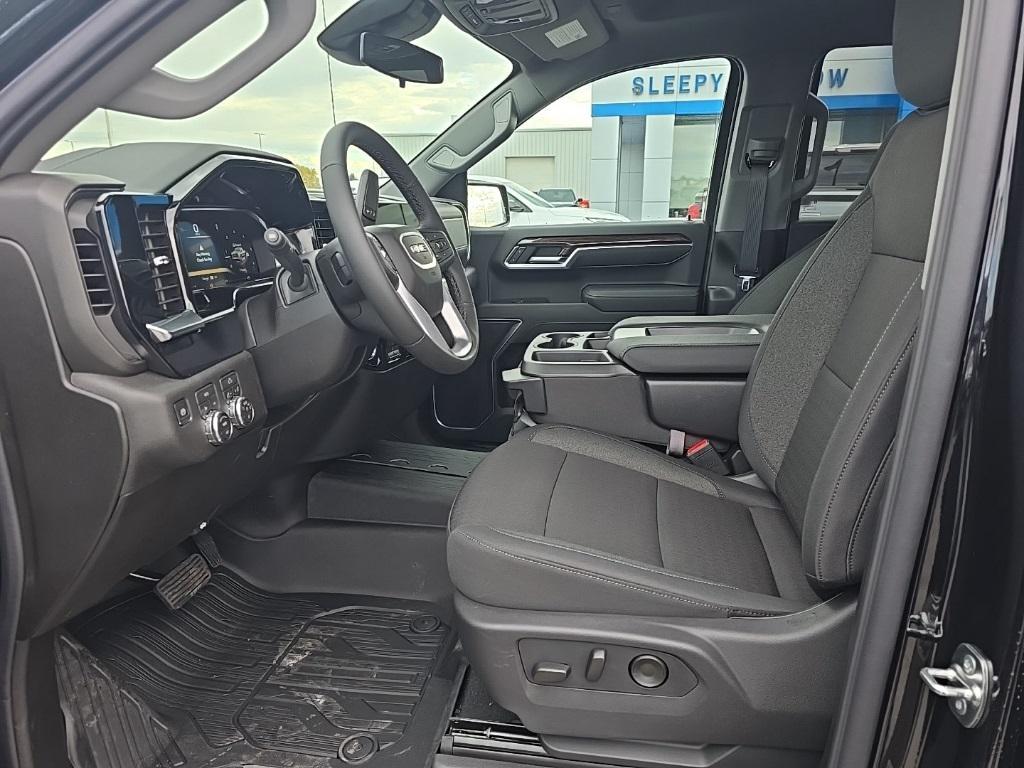 new 2026 GMC Sierra 1500 car, priced at $48,700