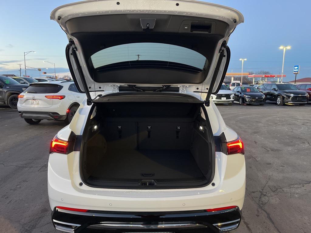 new 2025 Buick Envision car, priced at $40,740