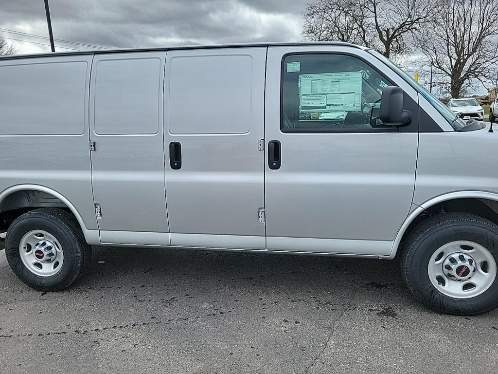 new 2025 GMC Savana 2500 car, priced at $46,775