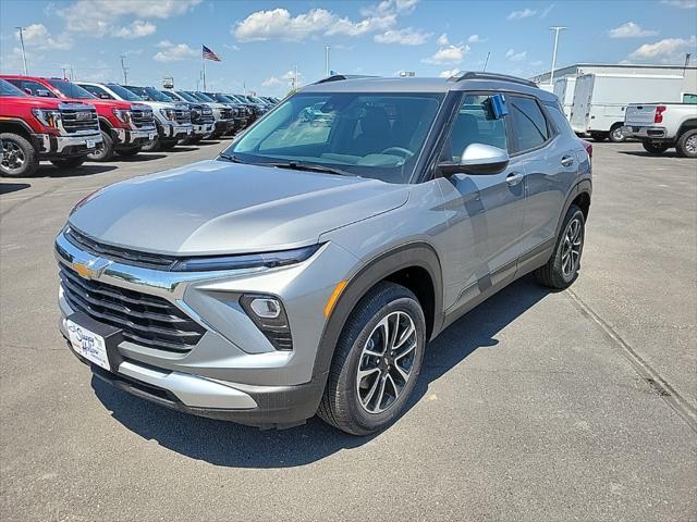 new 2025 Chevrolet TrailBlazer car, priced at $30,180