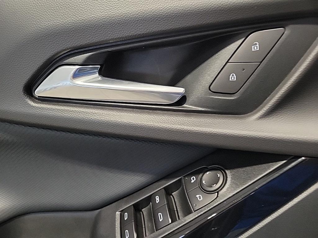 new 2026 Chevrolet Equinox car, priced at $31,388