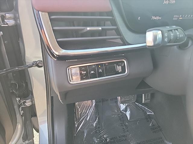 new 2025 Buick Envision car, priced at $38,435