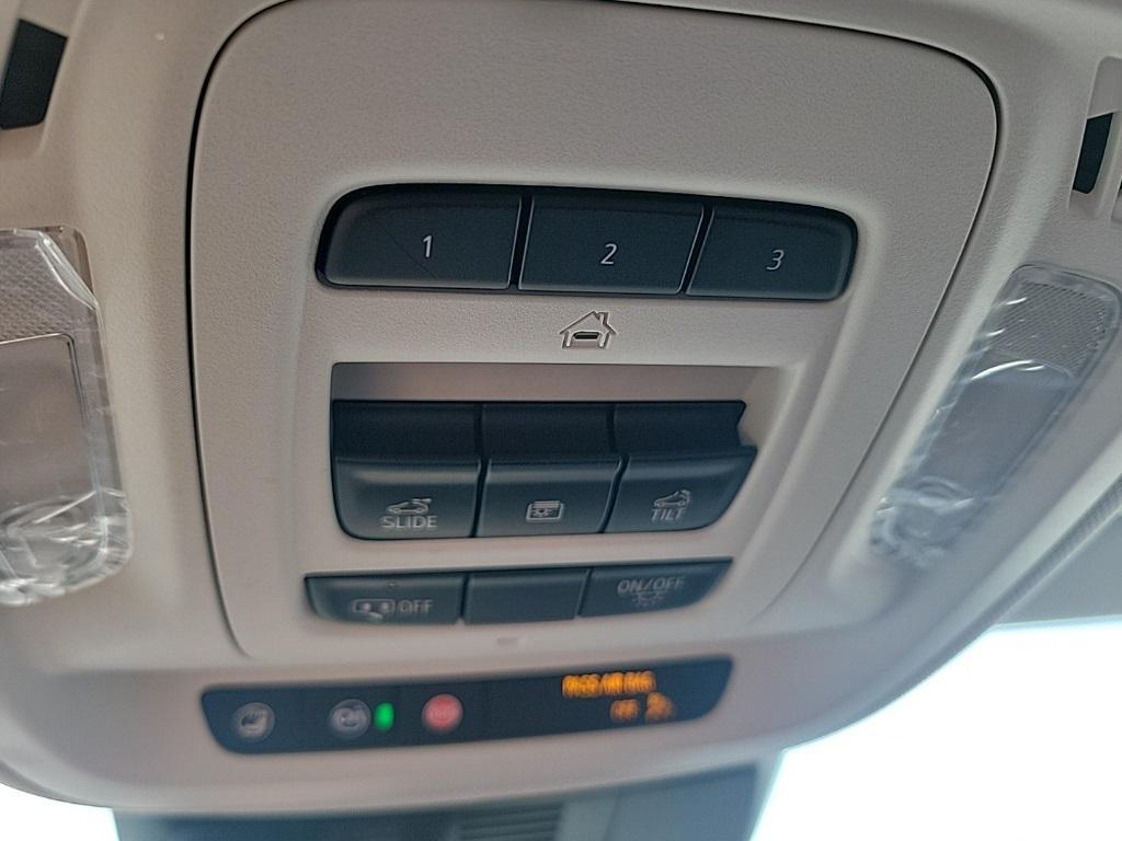 new 2025 Buick Envision car, priced at $41,235