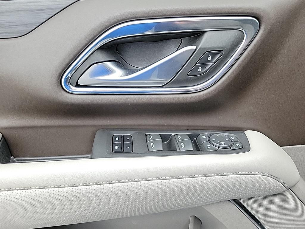 used 2022 GMC Yukon XL car, priced at $49,392