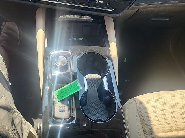 new 2025 Buick Envision car, priced at $37,650