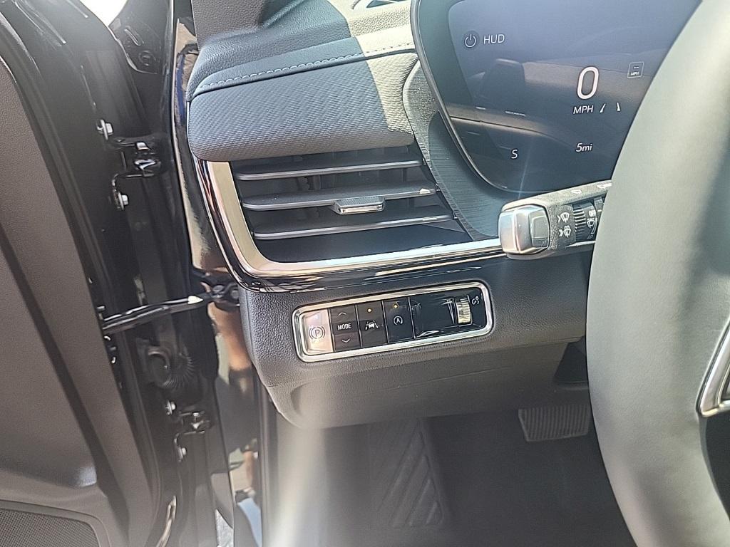 new 2025 Buick Envision car, priced at $39,150