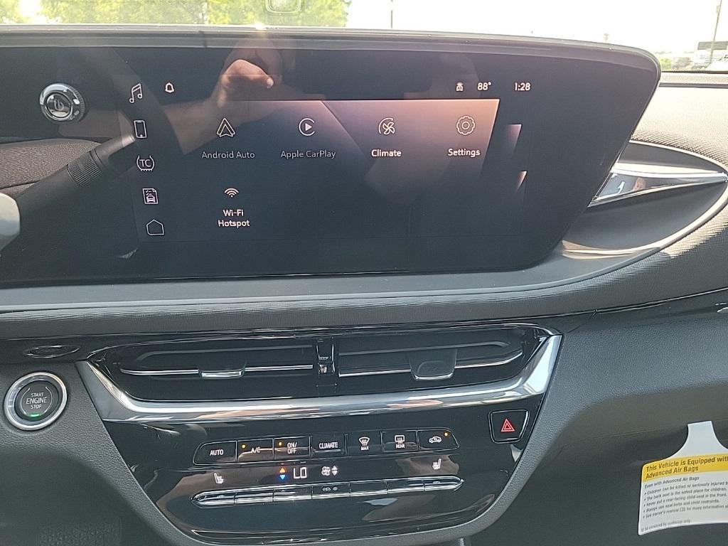 new 2025 Buick Envista car, priced at $29,995