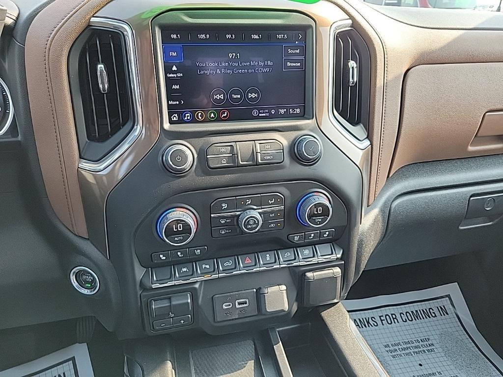 used 2022 Chevrolet Silverado 1500 car, priced at $37,492