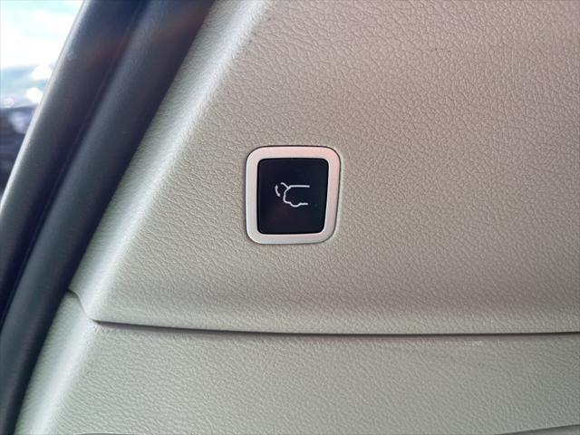 used 2022 Chrysler Pacifica car, priced at $21,492