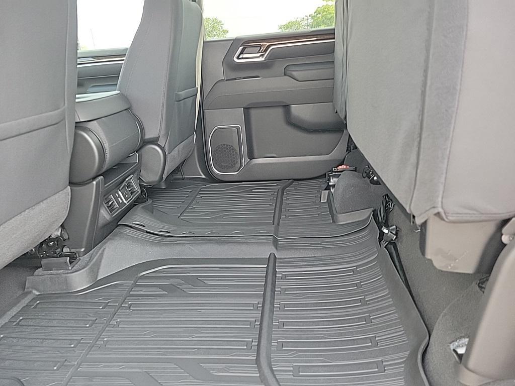 new 2025 GMC Sierra 2500 car, priced at $73,145