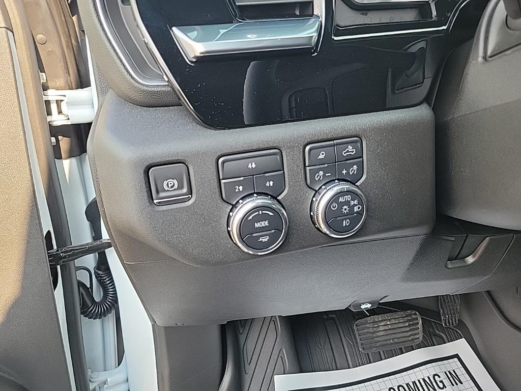 new 2025 GMC Sierra 2500 car, priced at $73,145