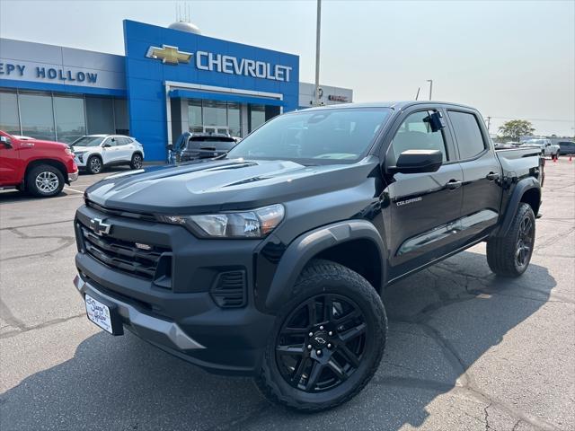 new 2024 Chevrolet Colorado car, priced at $38,020