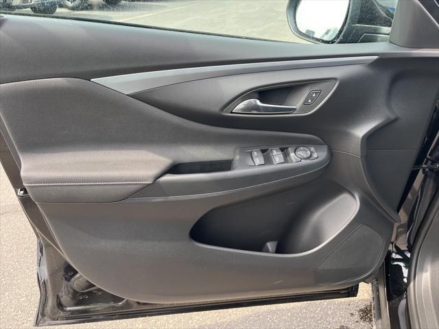 new 2025 Buick Envista car, priced at $26,835
