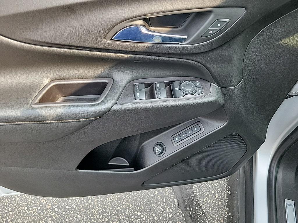 used 2020 Chevrolet Equinox car, priced at $23,490