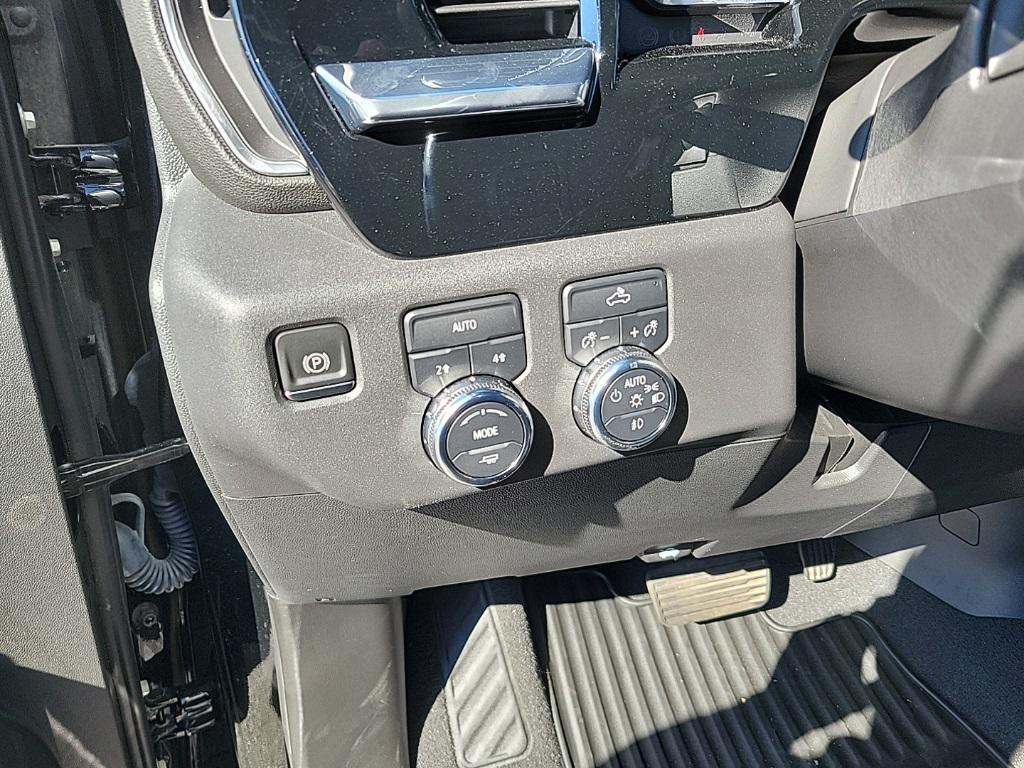 used 2022 GMC Sierra 1500 car, priced at $40,992