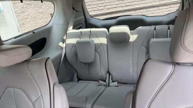 used 2018 Chrysler Pacifica car