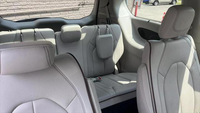 used 2018 Chrysler Pacifica car