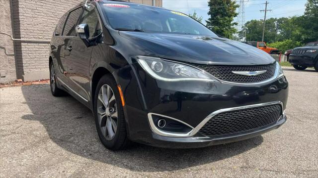 used 2018 Chrysler Pacifica car