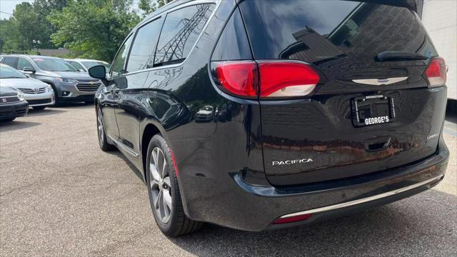 used 2018 Chrysler Pacifica car